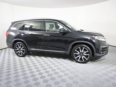 Used 2021 Honda Pilot Touring image 8