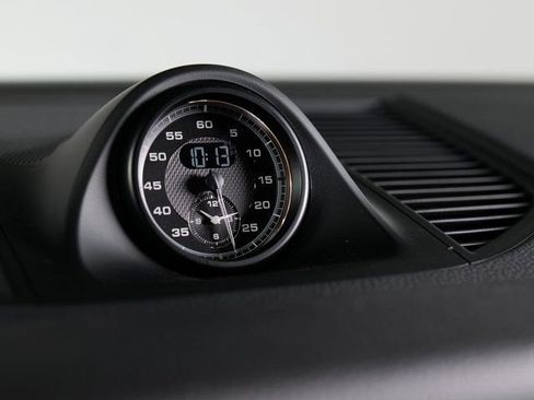 New 2026 Porsche Macan S image 24