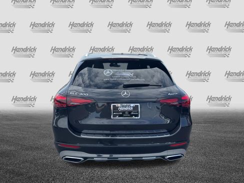 Used 2026 Mercedes-Benz GLC 300 4MATIC image 9