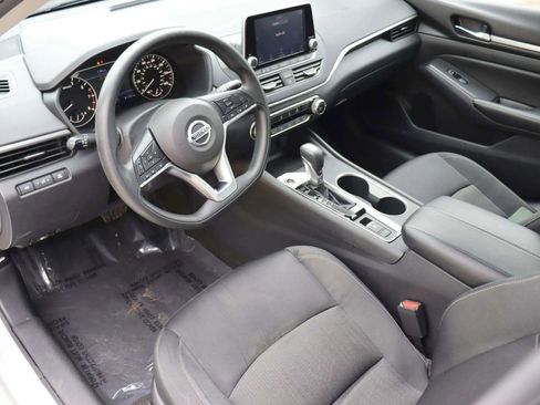 Used 2022 Nissan Altima 2.5 SV AWD/4WD image 16