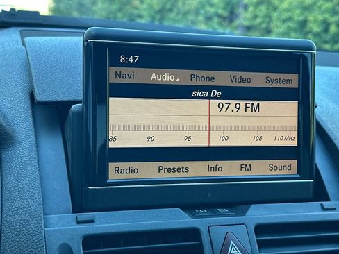 Used 2011 Mercedes-Benz C 300 Sedan image 17