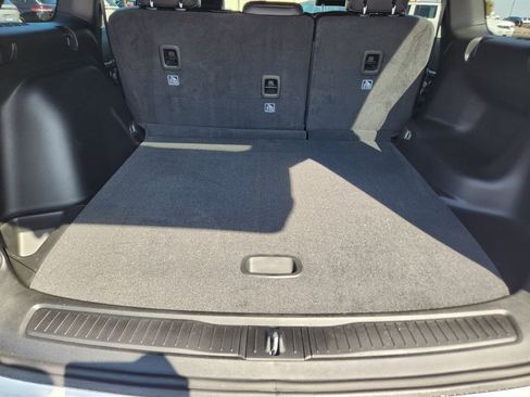 New 2026 Jeep Grand Cherokee Altitude image 21