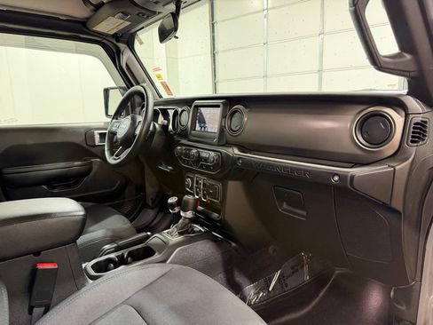 Used 2021 Jeep Wrangler Unlimited Sport AWD/4WD image 24