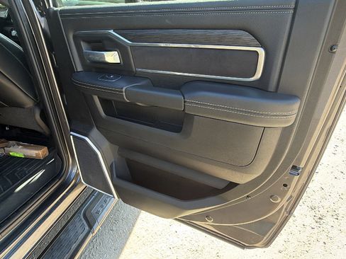 Used 2024 RAM 2500 Laramie w/ Night Edition image 21