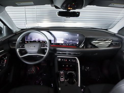 New 2026 Audi Q5 Premium AWD/4WD image 10