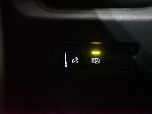 Certified 2025 Toyota RAV4 XLE image 24