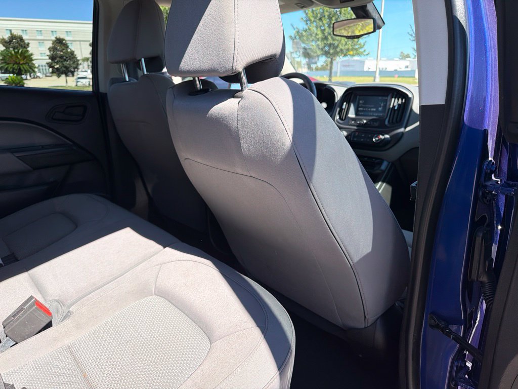 Used 2017 Chevrolet Colorado W/T w/ Custom Special Edition RWD image 17