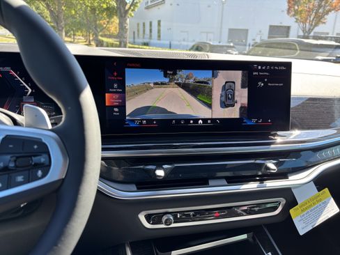 Used 2026 BMW X5 xDrive40i w/ M Sport Package image 25