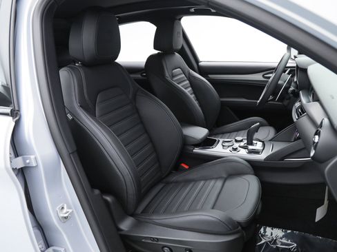 New 2025 Alfa Romeo Stelvio Sprint w/ Veloce Package image 14