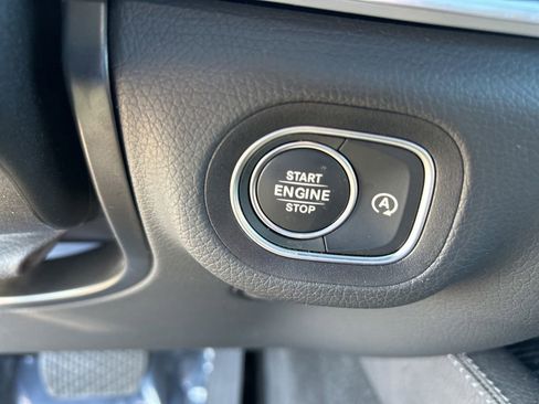 Used 2025 Mercedes-Benz GLE 350 4MATIC image 44