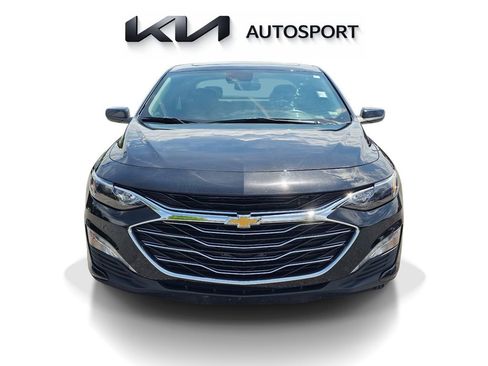 Used 2024 Chevrolet Malibu LT FWD image 2