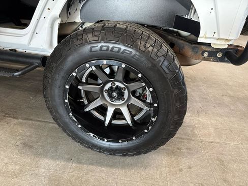 Used 2017 Jeep Wrangler Unlimited Sport w/ Quick Order Package 24S AWD/4WD image 59