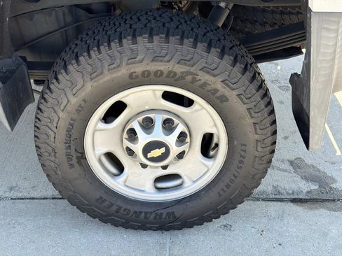 Used 2015 Chevrolet Silverado 2500 W/T w/ WT Convenience Package AWD/4WD image 5