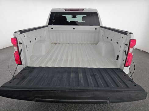 Used 2023 Chevrolet Silverado 1500 LT w/ Z71 Off-Road Package AWD/4WD image 14