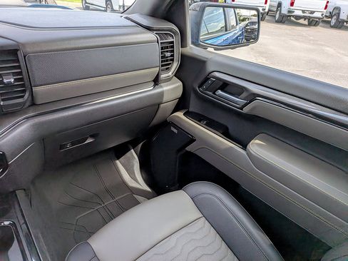 Certified 2024 Chevrolet Silverado 1500 ZR2 AWD/4WD image 62