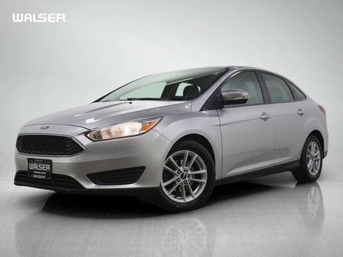Used 2017 Ford Focus SE image 1