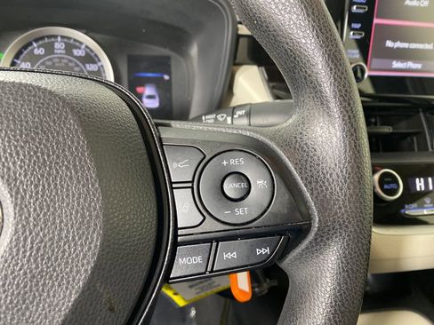 Used 2020 Toyota Corolla LE image 13