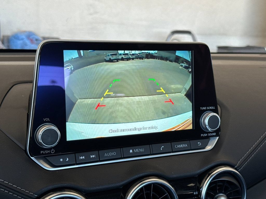 Used 2025 Nissan Sentra SV FWD image 17