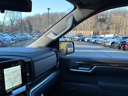 New 2026 GMC Sierra 1500 Elevation image 19