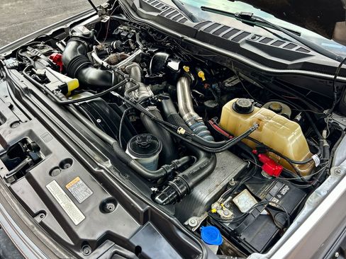 Used 2019 Ford F250 Lariat w/ Lariat Value Package image 43