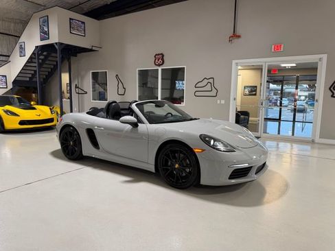 Used 2019 Porsche 718 Boxster RWD image 82