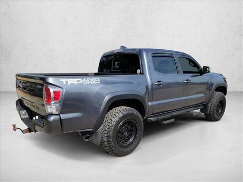 Used 2021 Toyota Tacoma TRD Off-Road w/ Technology Package AWD/4WD image 5