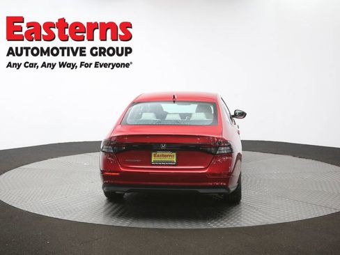 Used 2023 Honda Accord EX image 37