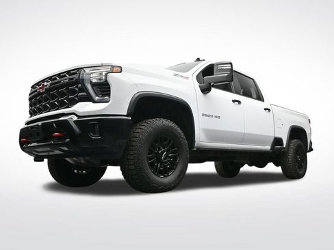 Used 2024 Chevrolet Silverado 2500 ZR2 w/ Technology Package AWD/4WD image 23