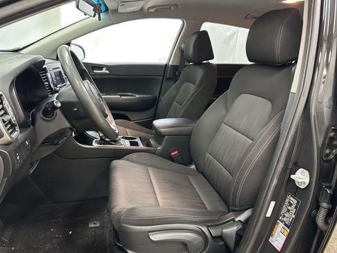 Used 2019 Kia Sportage LX image 10