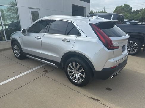 Used 2020 Cadillac XT4 Premium Luxury image 3