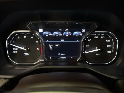 Used 2021 GMC Yukon Denali w/ Denali Premium Package image 18