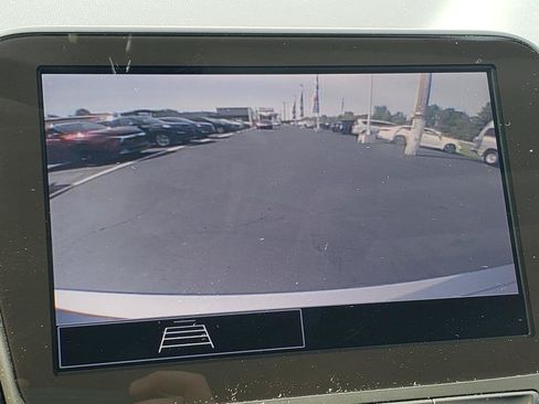 Used 2022 Chevrolet Malibu LT FWD image 18
