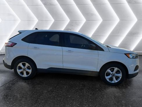 Used 2020 Ford Edge SE image 4