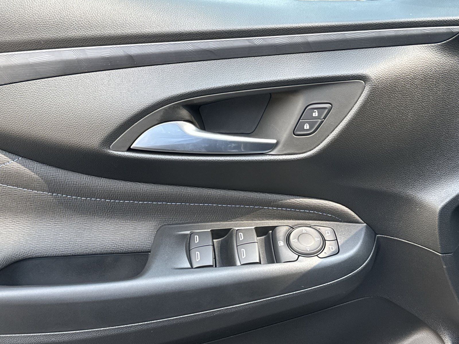 New 2026 Buick Envista Sport Touring w/ Convenience I Package FWD image 15