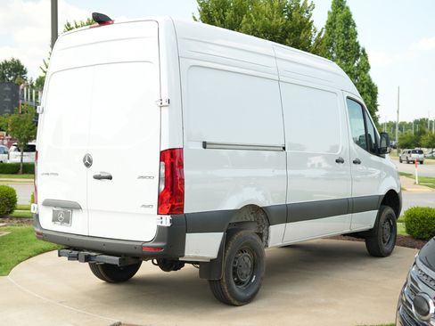New 2025 Mercedes-Benz Sprinter 2500 image 7