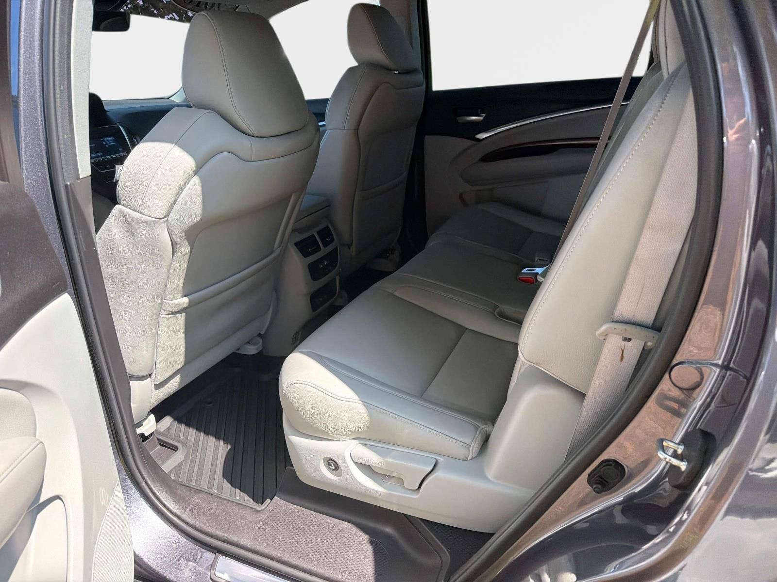 Used 2018 Acura MDX FWD image 15