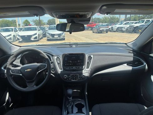 Used 2024 Chevrolet Malibu LT FWD image 29