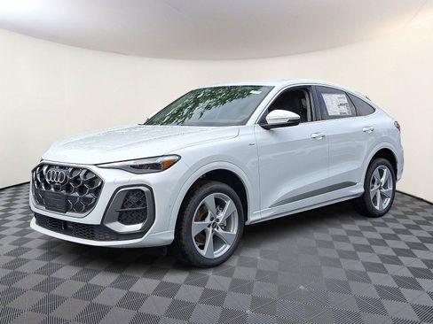 New 2026 Audi Q5 Premium Plus AWD/4WD image 3