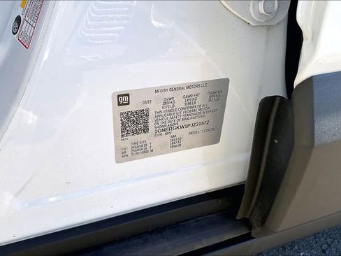 Used 2023 Chevrolet Traverse LT image 14