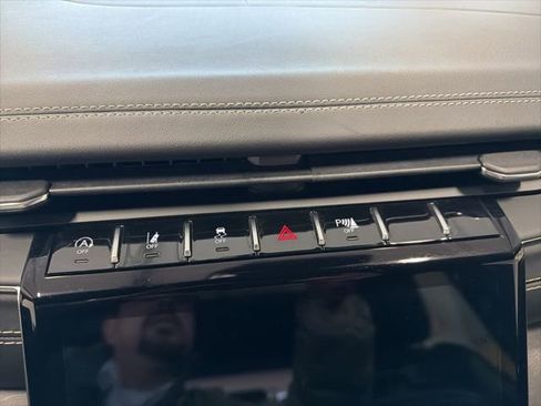 Used 2022 Jeep Grand Cherokee Overland image 30