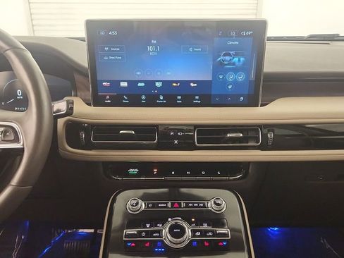 Used 2023 Lincoln Nautilus Reserve w/ Equipment Group 201A image 13