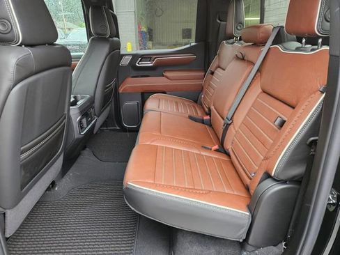 New 2026 GMC Sierra 1500 Denali Ultimate AWD/4WD image 13