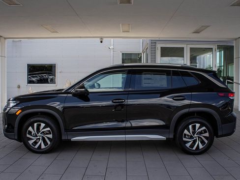 New 2025 Volkswagen Tiguan S image 11