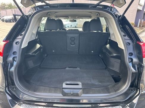 Used 2018 Nissan Rogue S image 15