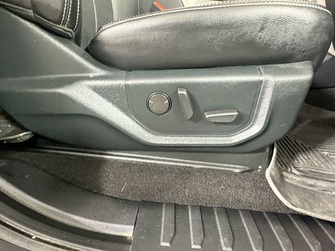 Used 2020 Ford F150 Lariat image 24