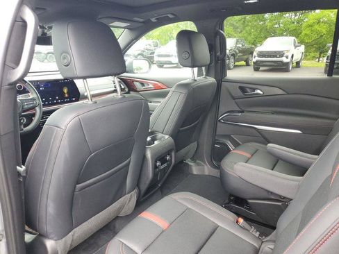 Certified 2024 Chevrolet Traverse RS AWD/4WD image 33