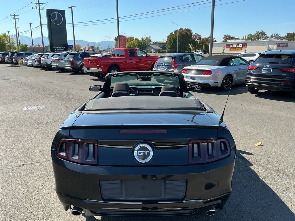 Used 2013 Ford Mustang GT RWD image 28
