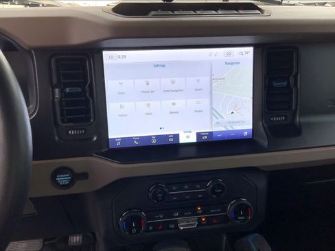 Used 2022 Ford Bronco Wildtrak AWD/4WD image 30