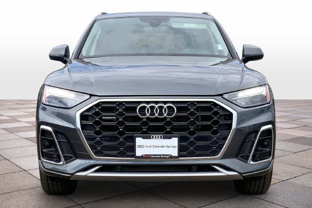 Used 2023 Audi Q5 e Premium w/ Convenience Package AWD/4WD image 3
