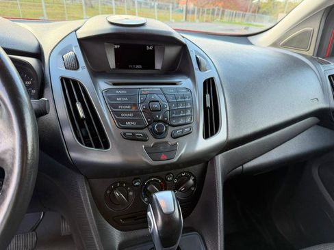 Used 2018 Ford Transit Connect XL image 11